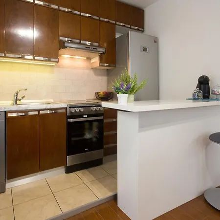 Location & Downtown Park