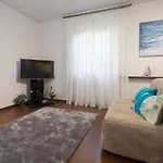 Apartment Location & Downtown Park