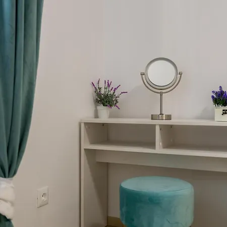 Location & Downtown Park Daire